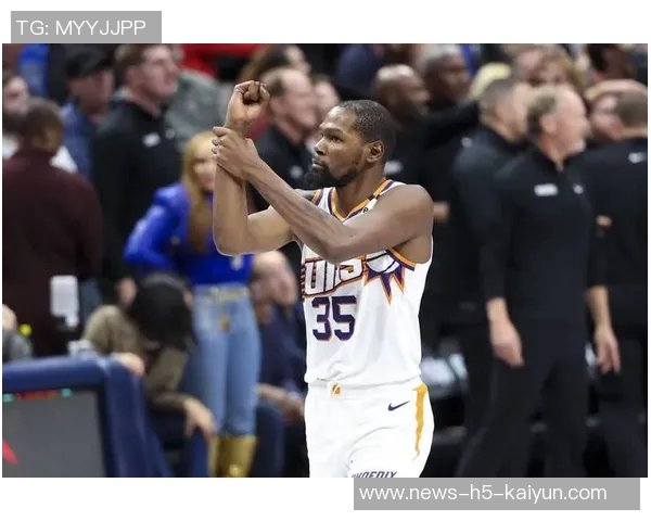 杜兰特关键时刻表现低迷上场末节仅得1分今日加时赛再遭冷遇 杜兰特关键时刻表现低迷上场末节仅得1分今日加时赛再遭冷遇